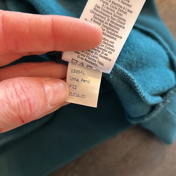 Nation Ltd Cecile Puff Sleeve Sweatshirt - Picture 9 of 10